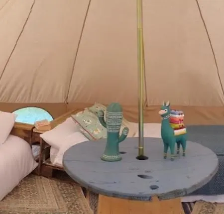 The Bunnies Barrow Bell Tent - Family Zone ريتشموند