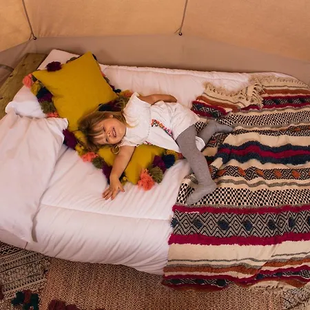 The Bunnies Barrow Bell Tent - Family Zone مكان تخييم 2*