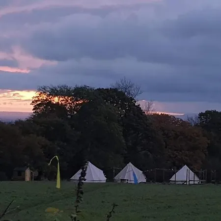 The Bunnies Barrow Bell Tent - Family Zone مكان تخييم 2*